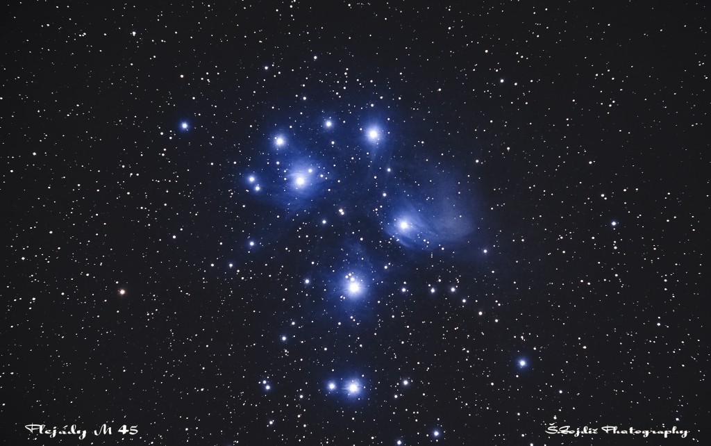 Plejády M 45